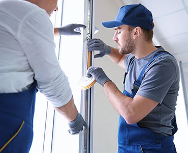 glass repair experts in Hialeah, FL