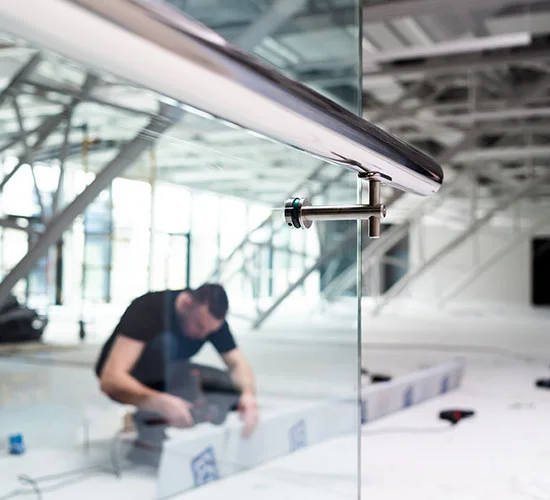 Hialeah, FL highly skilled glass repair technicians