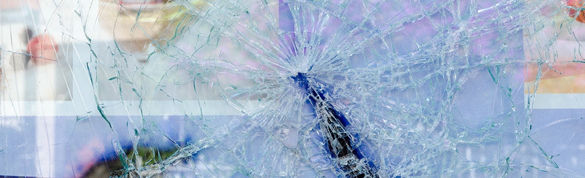 Window Broken Glass Repair in Hialeah, FL